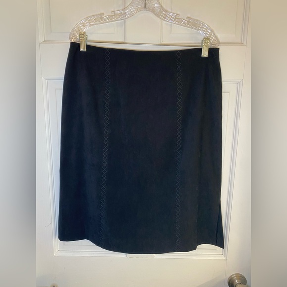 Talbots Dresses & Skirts - Talbots Black‎ Faux Suede Microfiber Stretch Skirt with Stitch Pattern Design